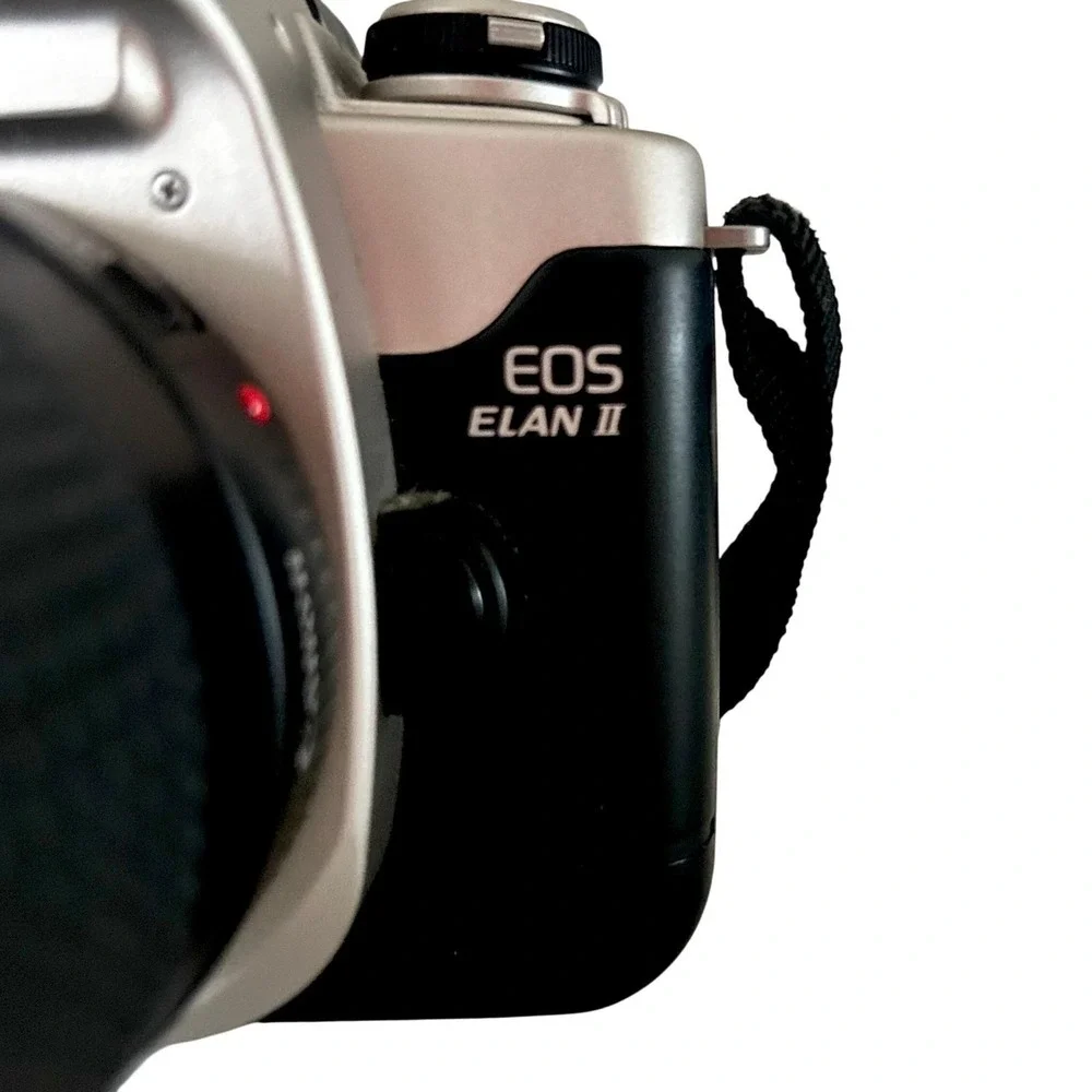 Canon EOS Elan II 35mm Film Camera Bundle 80-200mm 28-80mm Lenses Lowepro Bag